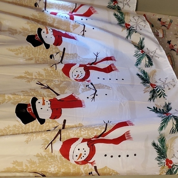 St. Nicolas Square Snowman Full Shower Curtain - Picture 2 of 6